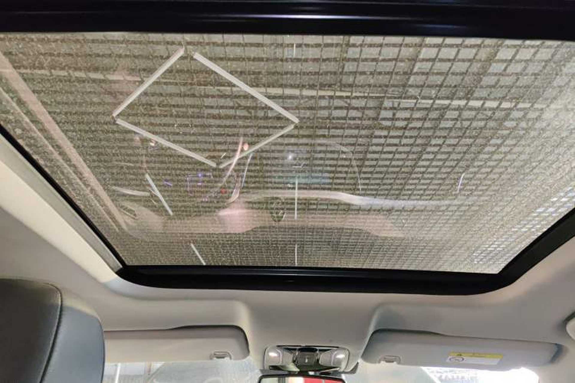 Used GAC Trumpchi GS7 2017 320T Four-Wheel Drive Luxury Smart Connectivity Model Headliner