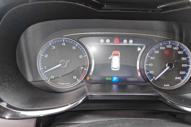 Used GAC Trumpchi GS7 2017 320T Four-Wheel Drive Luxury Smart Connectivity Model Instrument Cluster