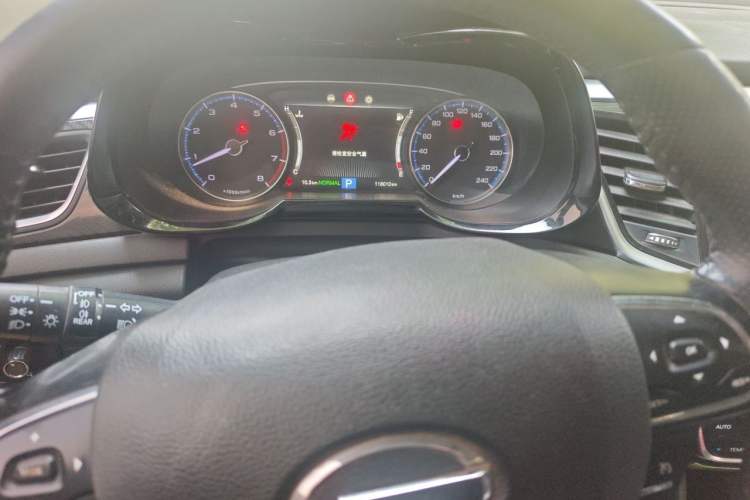 Used GAC Trumpchi GS7 2017 280T Two-Wheel Drive Luxury Model Instrument Cluster