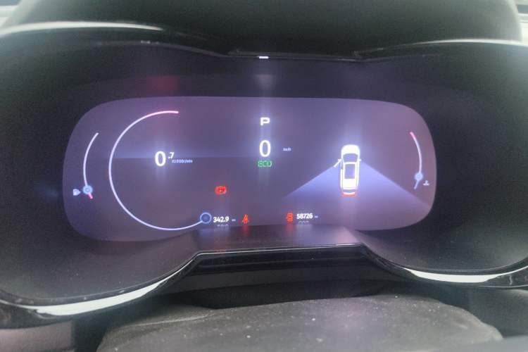 Used GAC Trumpchi GS7 2017 320T Two-Wheel-Drive Luxury Smart Connectivity Model Instrument Cluster