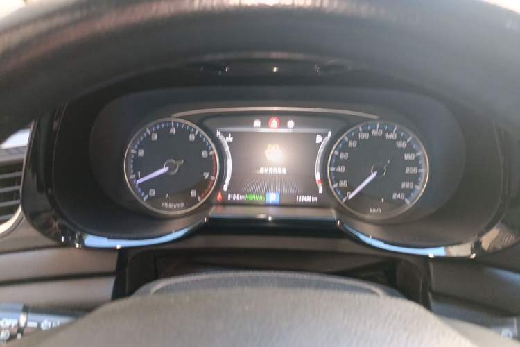 Used GAC Trumpchi GS7 2017 280T Two-Wheel Drive Luxury Model Instrument Cluster