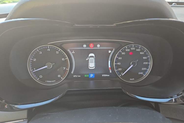 Used GAC Trumpchi GS7 2017 280T Two-Wheel Drive Luxury Model Instrument Cluster