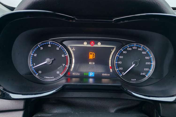 Used GAC Trumpchi GS7 2017 280T Two-Wheel Drive Luxury Model Instrument Cluster