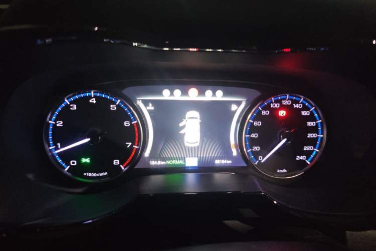 Used GAC Trumpchi GS7 2017 320T Two-Wheel-Drive Luxury Smart Connectivity Model Instrument Cluster