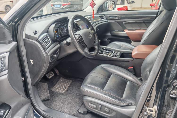 Used GAC Trumpchi GS7 2017 320T Two-Wheel-Drive Luxury Smart Connectivity Model Interior 1