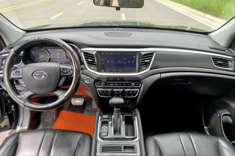 Used GAC Trumpchi GS7 2017 280T Two-Wheel Drive Luxury Model Interior 1