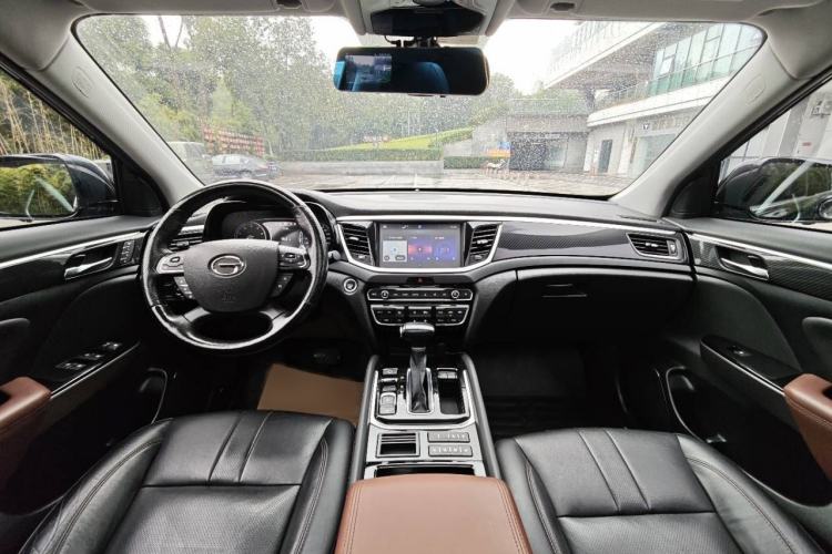 Used GAC Trumpchi GS7 2017 320T Two-Wheel-Drive Luxury Smart Connectivity Model Interior 1
