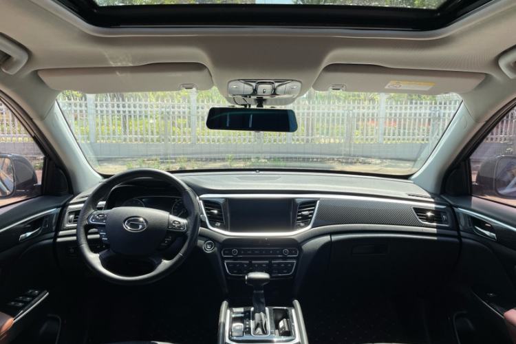 Used GAC Trumpchi GS7 2017 280T Two-Wheel Drive Luxury Model Interior 11