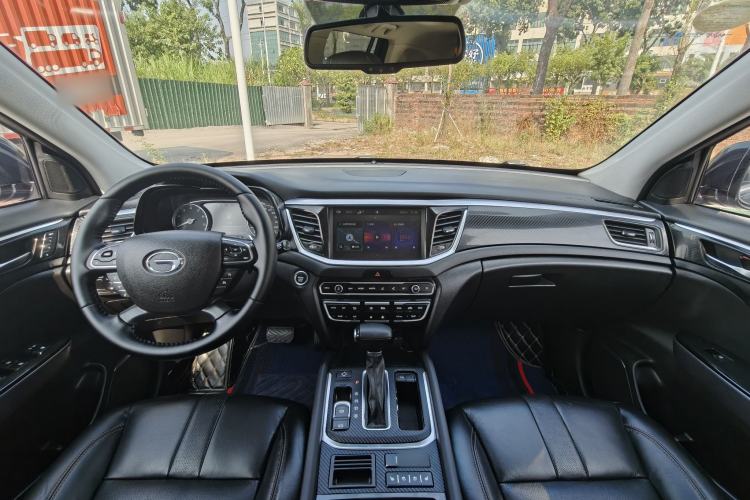 Used GAC Trumpchi GS7 2017 320T Two-Wheel-Drive Luxury Smart Connectivity Model Interior 2