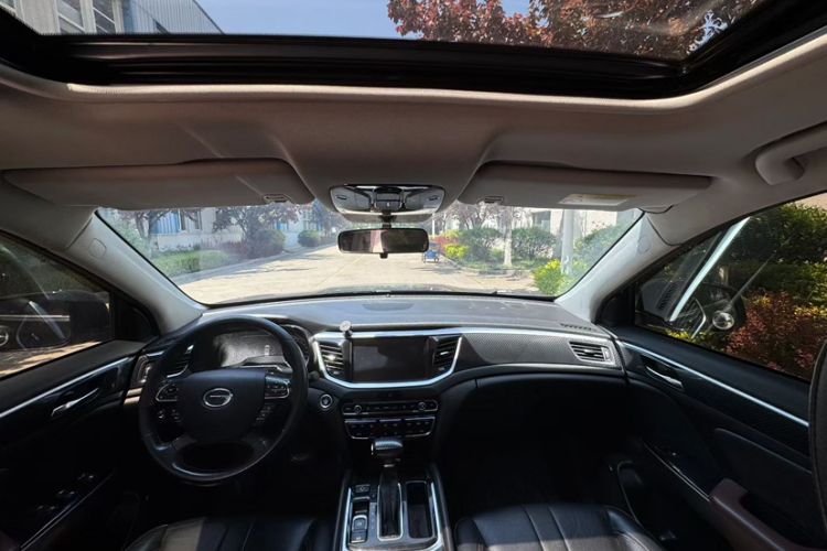 Used GAC Trumpchi GS7 2017 280T Two-Wheel Drive Luxury Model Interior 2