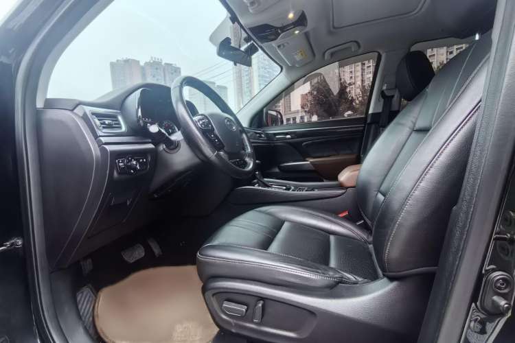 Used GAC Trumpchi GS7 2017 280T Two-Wheel Drive Luxury Model Interior 3