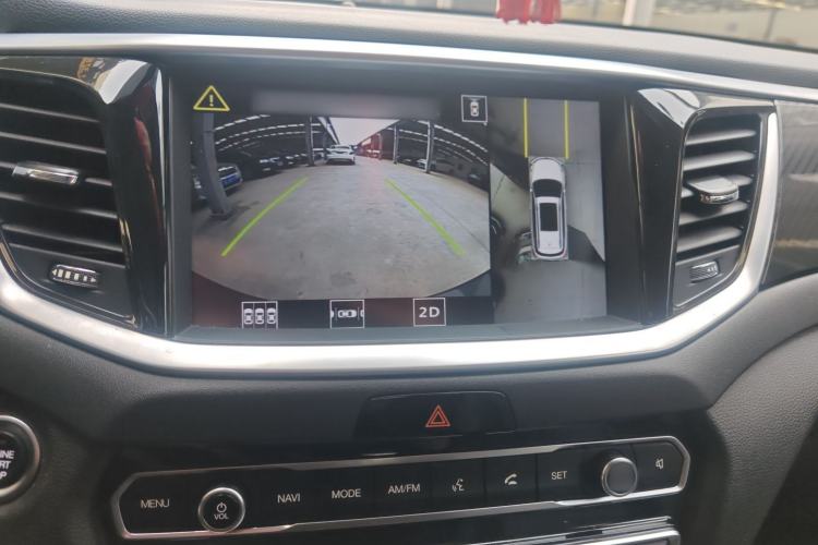 Used GAC Trumpchi GS7 2017 320T Two-Wheel-Drive Luxury Smart Connectivity Model Interior 3