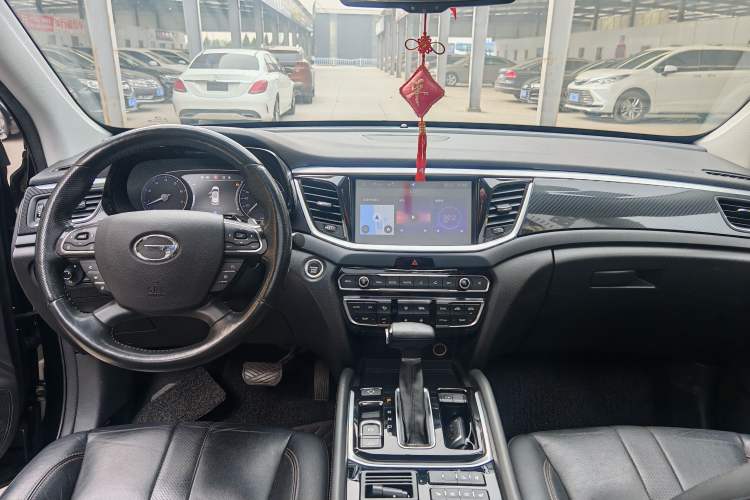 Used GAC Trumpchi GS7 2017 320T Two-Wheel-Drive Luxury Smart Connectivity Model Interior 3