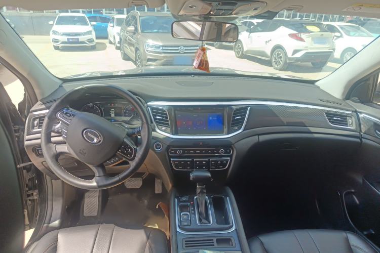 Used GAC Trumpchi GS7 2017 280T Two-Wheel Drive Luxury Model Interior 3
