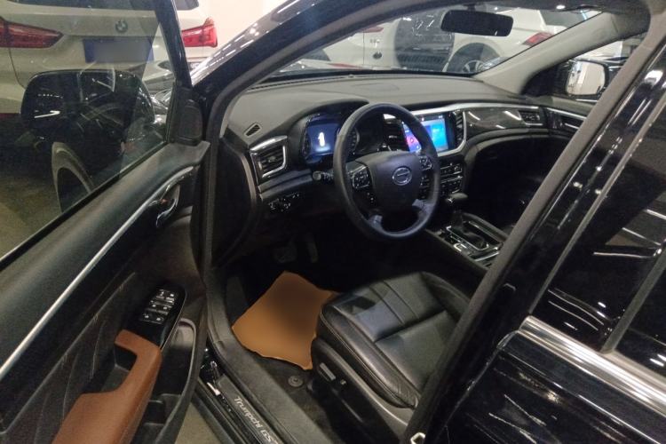 Used GAC Trumpchi GS7 2017 280T Two-Wheel Drive Luxury Model Interior 3