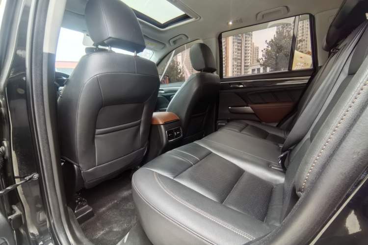 Used GAC Trumpchi GS7 2017 280T Two-Wheel Drive Luxury Model Interior 4