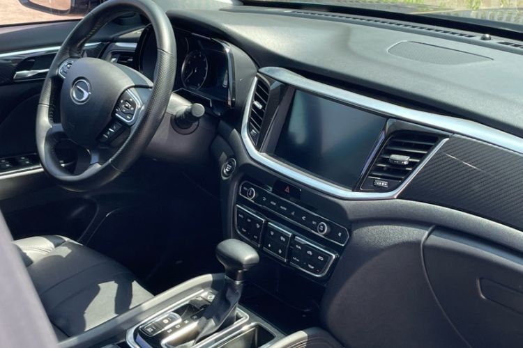 Used GAC Trumpchi GS7 2017 280T Two-Wheel Drive Luxury Model Interior 5