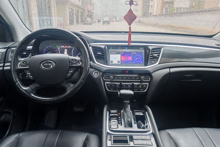 Used GAC Trumpchi GS7 2017 320T Two-Wheel-Drive Luxury Smart Connectivity Model Interior 6