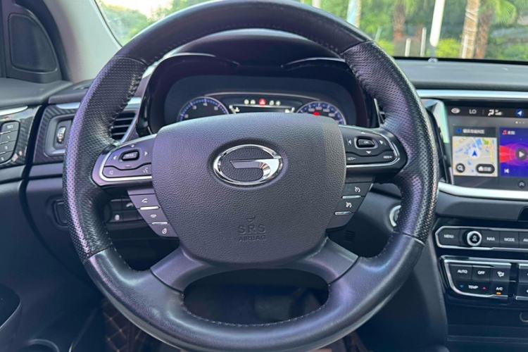 Used GAC Trumpchi GS7 2017 320T Two-Wheel-Drive Luxury Smart Connectivity Model Interior 8
