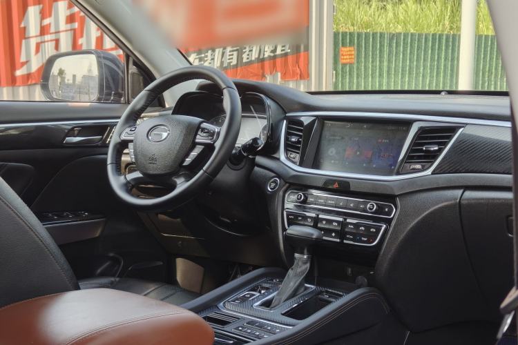 Used GAC Trumpchi GS7 2017 320T Two-Wheel-Drive Luxury Smart Connectivity Model Interior 8