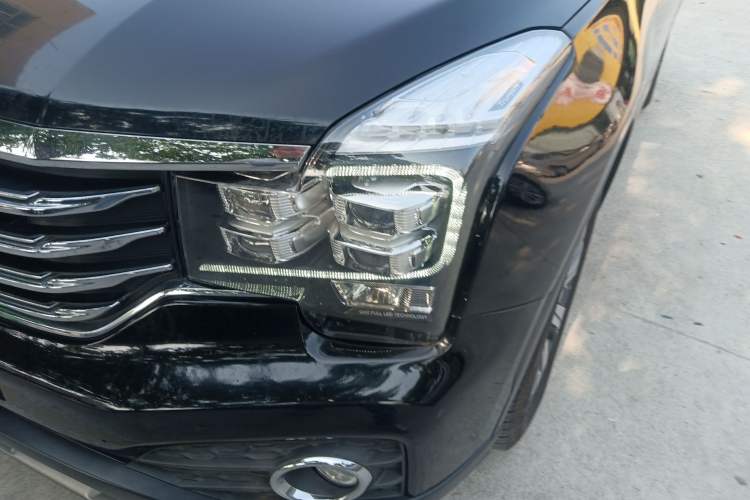 Used GAC Trumpchi GS7 2017 320T Two-Wheel-Drive Luxury Smart Connectivity Model Left Front Headlight
