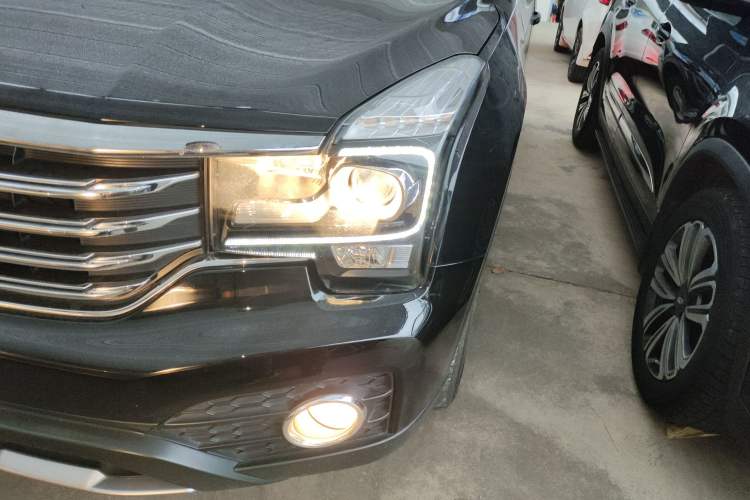 Used GAC Trumpchi GS7 2017 280T Two-Wheel Drive Luxury Model Left Front Headlight
