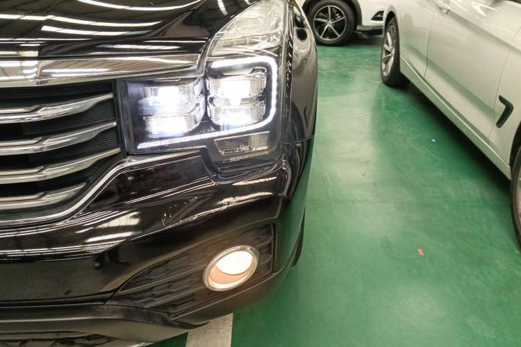 Used GAC Trumpchi GS7 2017 320T Two-Wheel-Drive Luxury Smart Connectivity Model Left Front Headlight