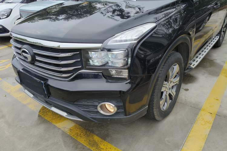 Used GAC Trumpchi GS7 2017 320T Two-Wheel-Drive Luxury Smart Connectivity Model Left Front Headlight