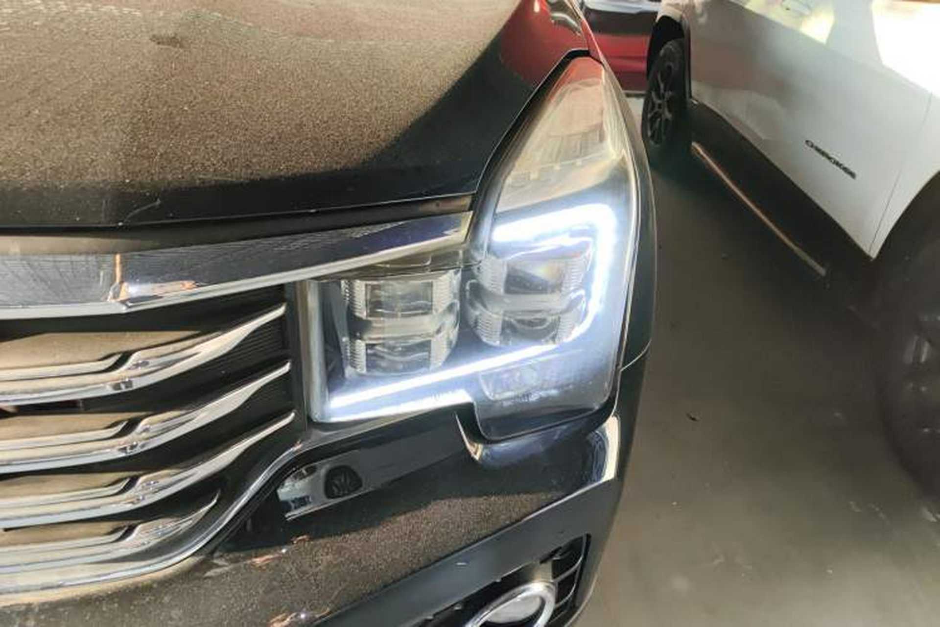 Used GAC Trumpchi GS7 2017 320T Four-Wheel Drive Luxury Smart Connectivity Model Left Front Headlight