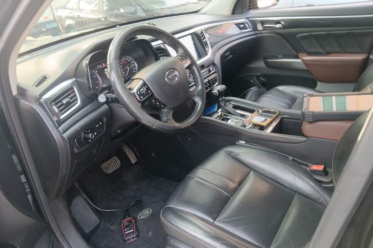 Used GAC Trumpchi GS7 2017 320T Two-Wheel-Drive Luxury Smart Connectivity Model Left Front Seat