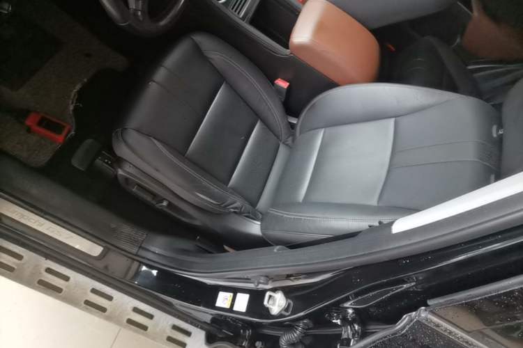 Used GAC Trumpchi GS7 2017 280T Two-Wheel Drive Luxury Model Left Front Seat