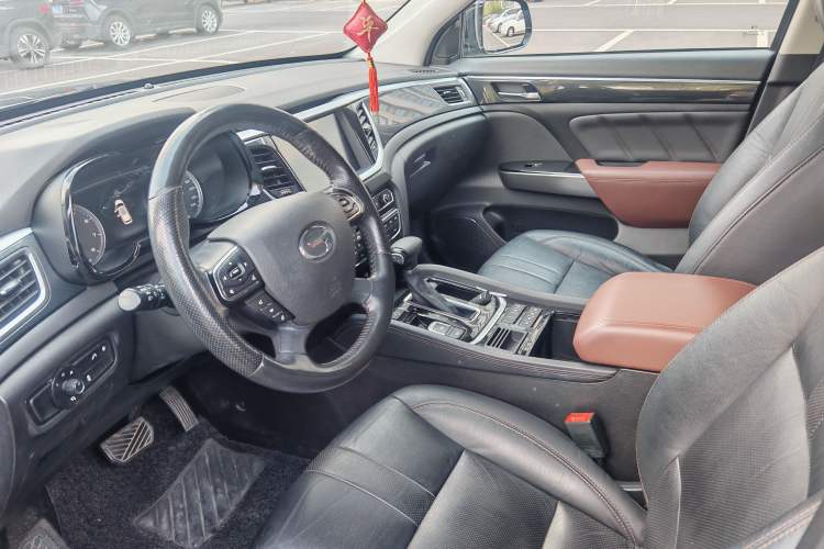 Used GAC Trumpchi GS7 2017 320T Two-Wheel-Drive Luxury Smart Connectivity Model Left Front Seat