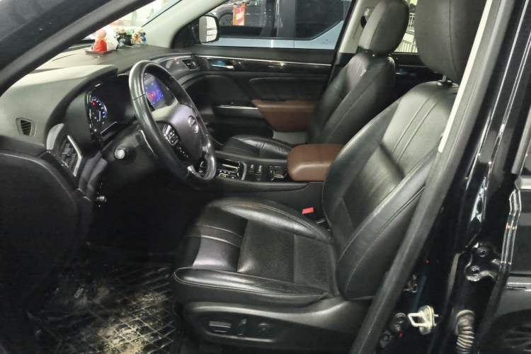 Used GAC Trumpchi GS7 2017 320T Two-Wheel-Drive Luxury Smart Connectivity Model Left Front Seat