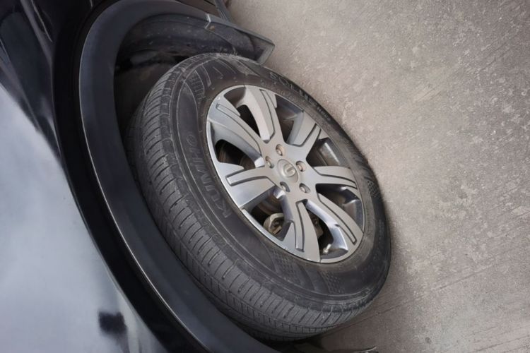 Used GAC Trumpchi GS7 2017 320T Two-Wheel-Drive Luxury Smart Connectivity Model Left Front Wheel Hub