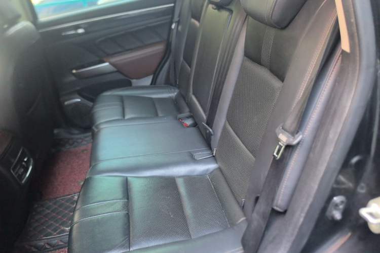 Used GAC Trumpchi GS7 2017 280T Two-Wheel Drive Luxury Model Left Rear Seat