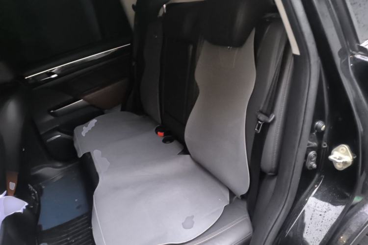 Used GAC Trumpchi GS7 2017 320T Two-Wheel-Drive Luxury Smart Connectivity Model Left Rear Seat