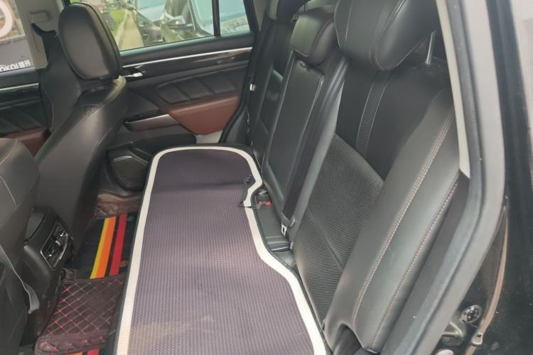 Used GAC Trumpchi GS7 2017 320T Two-Wheel-Drive Luxury Smart Connectivity Model Left Rear Seat