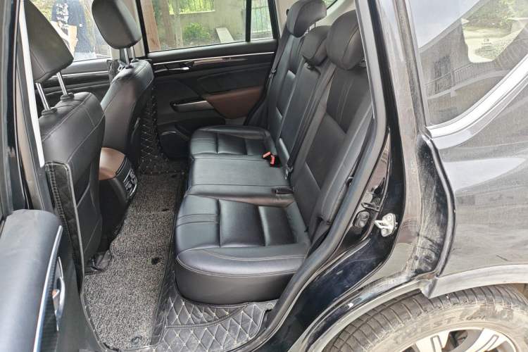 Used GAC Trumpchi GS7 2017 320T Two-Wheel-Drive Luxury Smart Connectivity Model Left Rear Seat