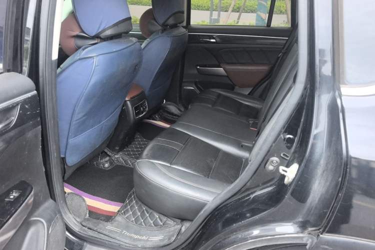 Used GAC Trumpchi GS7 2017 280T Two-Wheel Drive Luxury Model Left Rear Seat