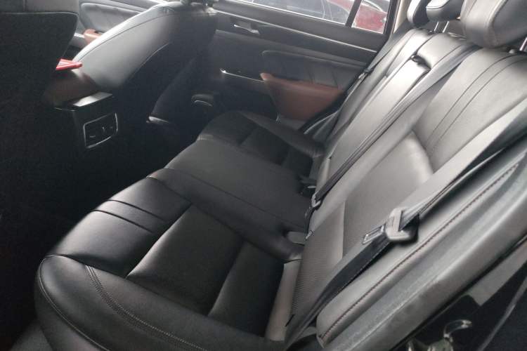 Used GAC Trumpchi GS7 2017 280T Two-Wheel Drive Luxury Model Left Rear Seat