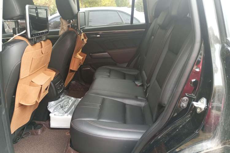 Used GAC Trumpchi GS7 2017 320T Two-Wheel-Drive Luxury Smart Connectivity Model Left Rear Seat
