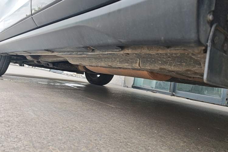 Used GAC Trumpchi GS7 2017 320T Two-Wheel-Drive Luxury Smart Connectivity Model Left Side Sill