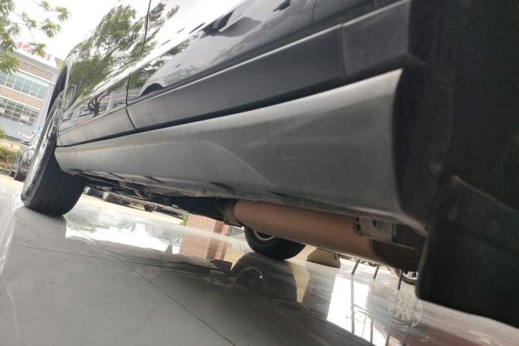 Used GAC Trumpchi GS7 2017 280T Two-Wheel Drive Luxury Model Left Side Sill
