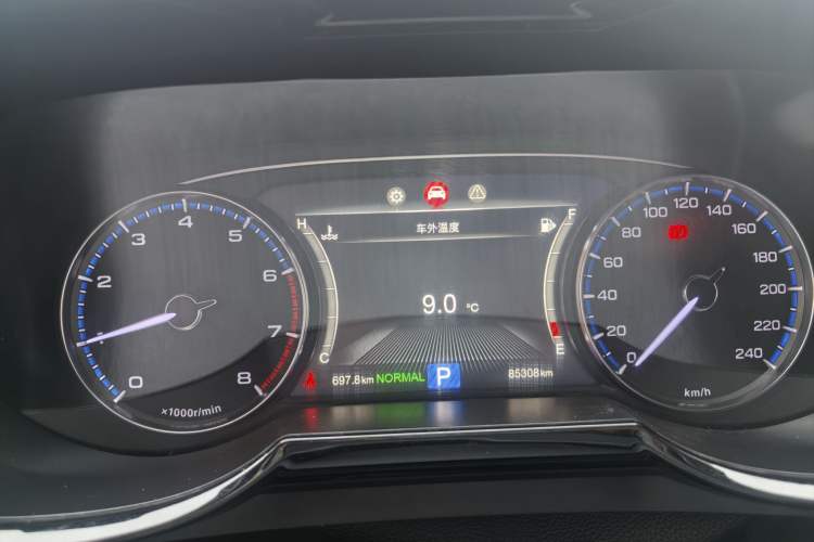 Used GAC Trumpchi GS7 2017 280T Two-Wheel Drive Luxury Model Odometer Close Up