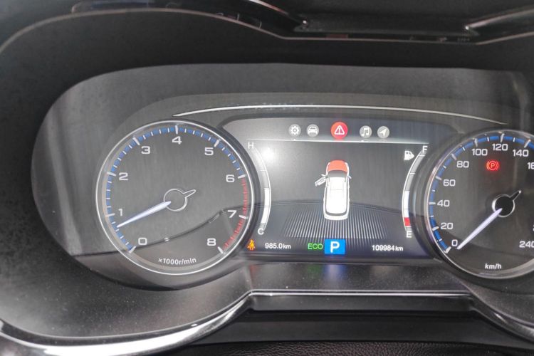 Used GAC Trumpchi GS7 2017 320T Four-Wheel Drive Luxury Smart Connectivity Model Odometer Close Up