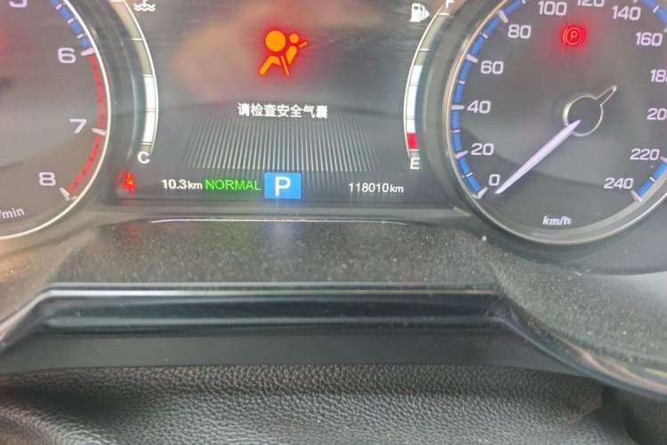 Used GAC Trumpchi GS7 2017 280T Two-Wheel Drive Luxury Model Odometer Close Up