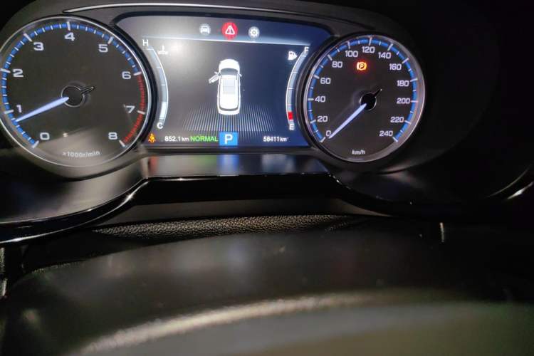 Used GAC Trumpchi GS7 2017 280T Two-Wheel Drive Luxury Model Odometer Close Up