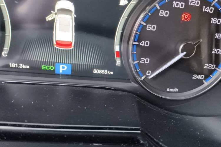 Used GAC Trumpchi GS7 2017 280T Two-Wheel Drive Luxury Model Odometer Close Up