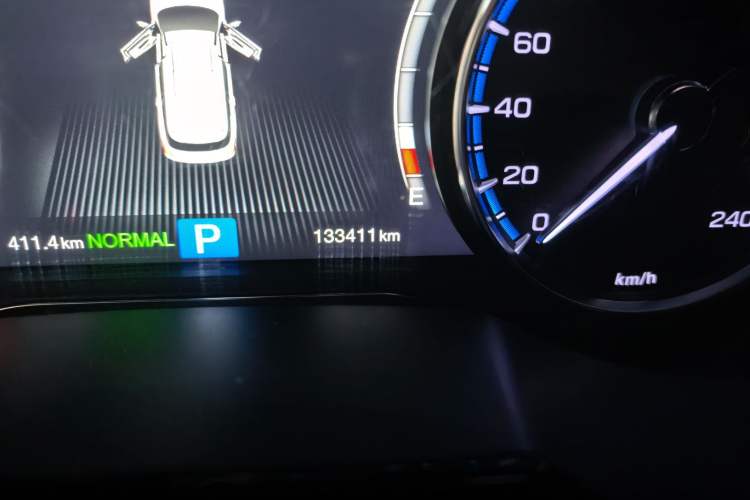 Used GAC Trumpchi GS7 2017 280T Two-Wheel Drive Luxury Model Odometer Close Up