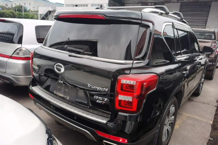 Used GAC Trumpchi GS7 2017 320T Two-Wheel-Drive Luxury Smart Connectivity Model Rear Right 45 Deg
